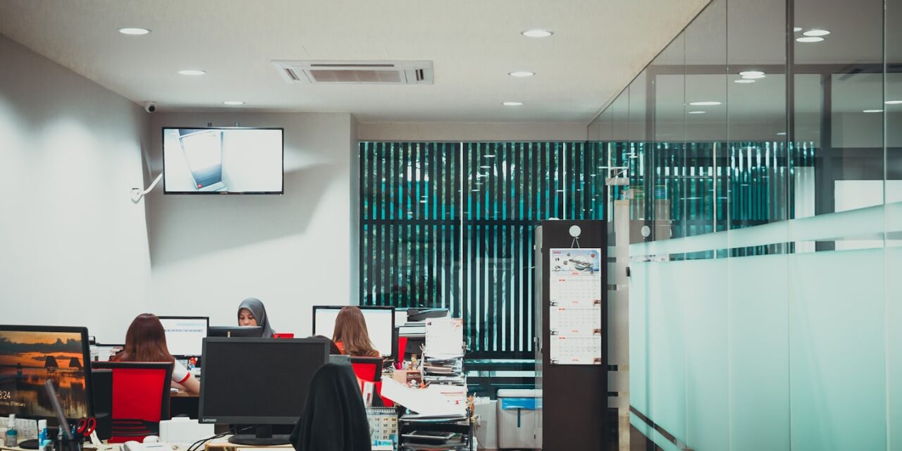 What Makes a VC Platform Community Actually Valuable?