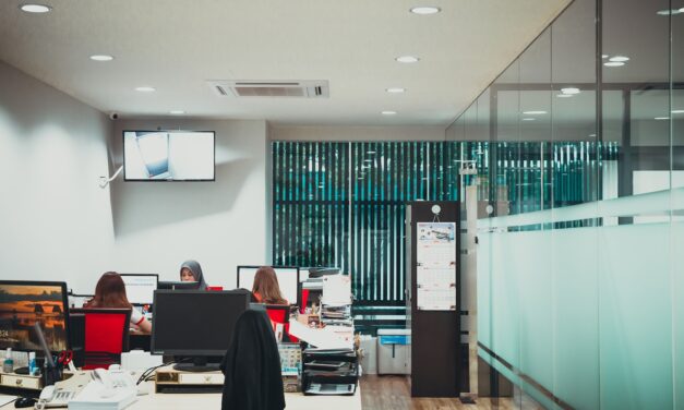 What Makes a VC Platform Community Actually Valuable?